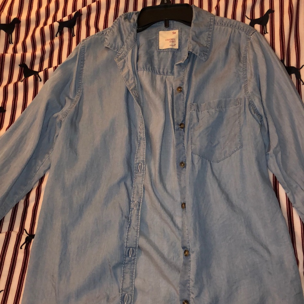Long sleeve shirt, button up.